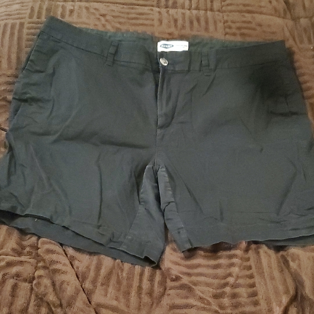 Old Navy Women's Everyday Shorts High rise